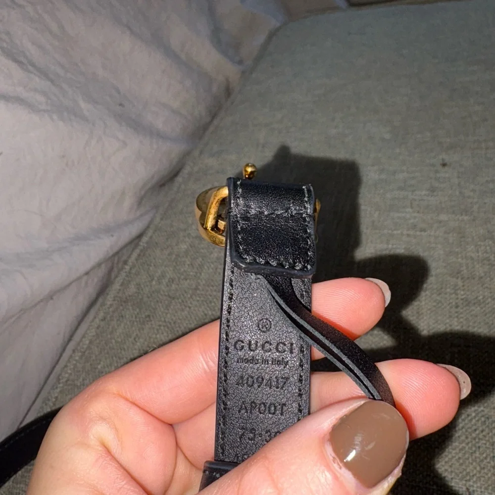 Gucci Black Belt with Gold GG Buckle - Picture 6 of 7